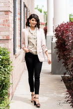 Load image into Gallery viewer, Regal - Zi Collection Signature Series