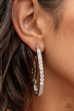 Load image into Gallery viewer, Paparazzi Accessories - Fiercely 5th Avenue - Fashion Fix Set $12