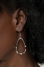 Load image into Gallery viewer, Paparazzi Accessories - Glimpses of Malibu - Fashion Fix Set $12