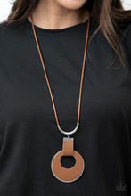 Load image into Gallery viewer, Paparazzi Accessories - Luxe Crush - Brown