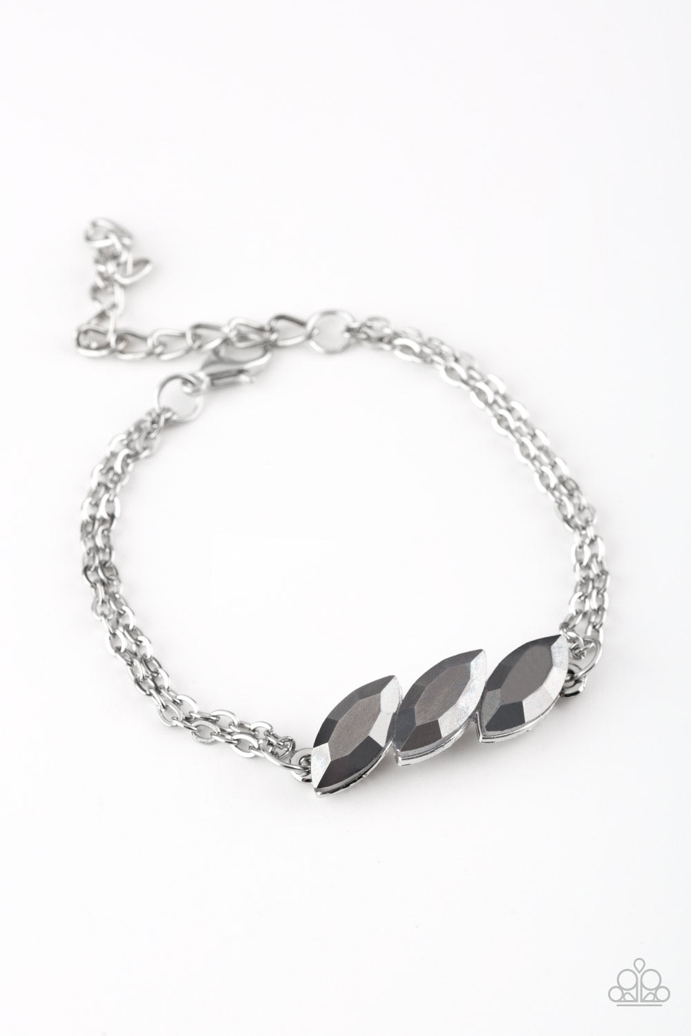 Paparazzi Accessories - Pretty Priceless - Silver