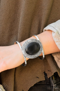 Paparazzi Accessories - Lasting Landmark