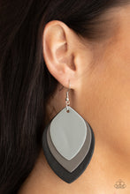 Load image into Gallery viewer, Paparazzi Accessories - Light as a LEATHER - Black
