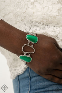 Paparazzi Accessories - Glimpses of Malibu - Fashion Fix Set $12