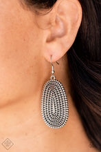 Load image into Gallery viewer, Paparazzi Accessories - Desert Climate - Silver
