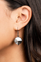 Load image into Gallery viewer, Paparazzi Accessories - The SHOWCASE Must Go On - Black
