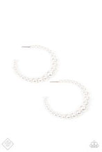 Load image into Gallery viewer, Paparazzi Accessories - Glamour Graduate - Silver
