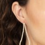 Paparazzi Accessories - Diamond Drops – Gold